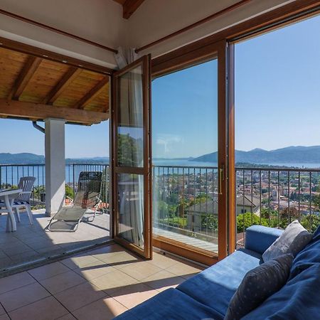 Panoramic'S Loft Apartment Verbania Exterior foto